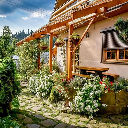 Ciukrowa Chatka Sauna & Jacuzzi Poronin Esterno foto