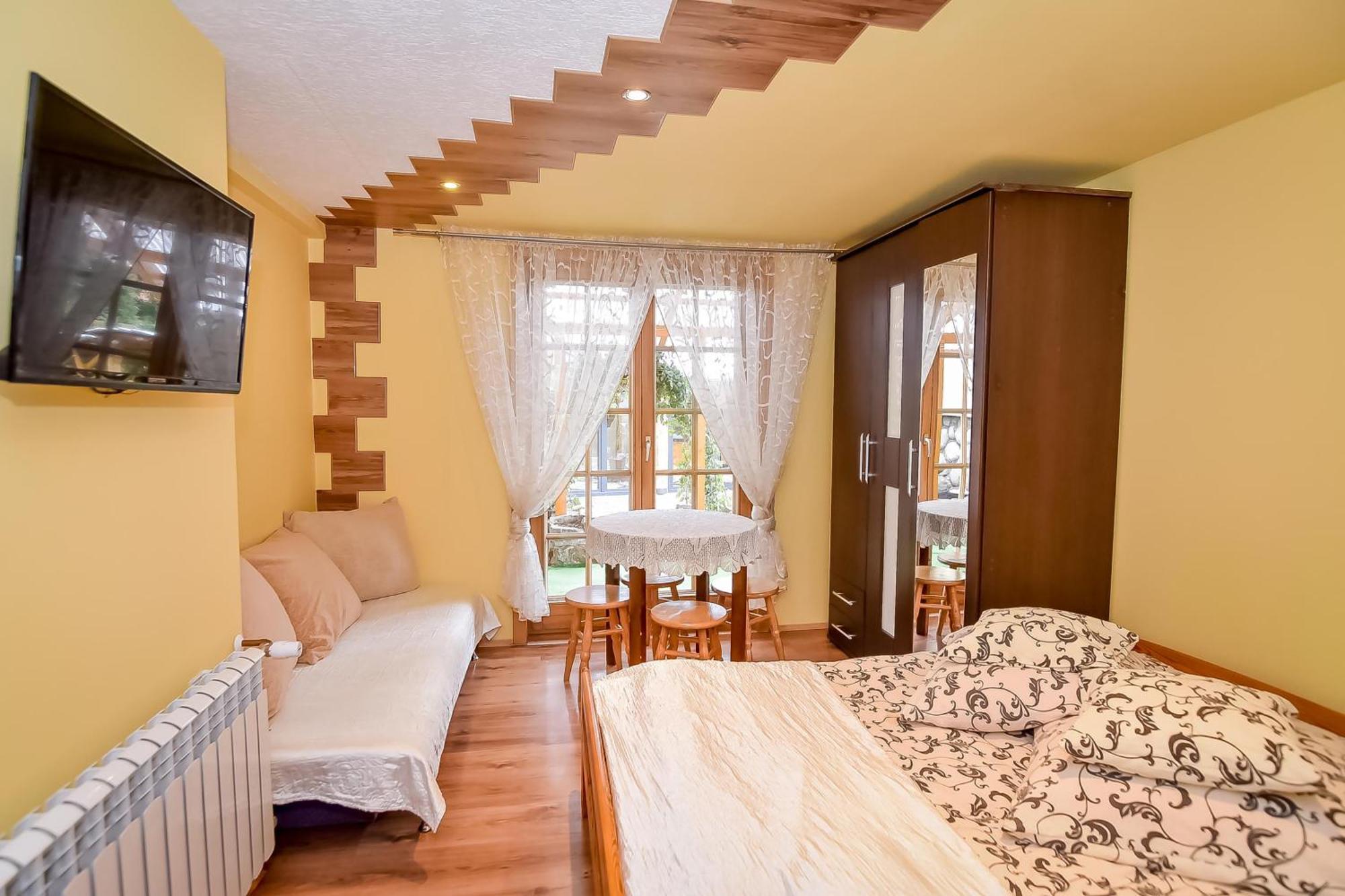 Ciukrowa Chatka Sauna & Jacuzzi Poronin Esterno foto