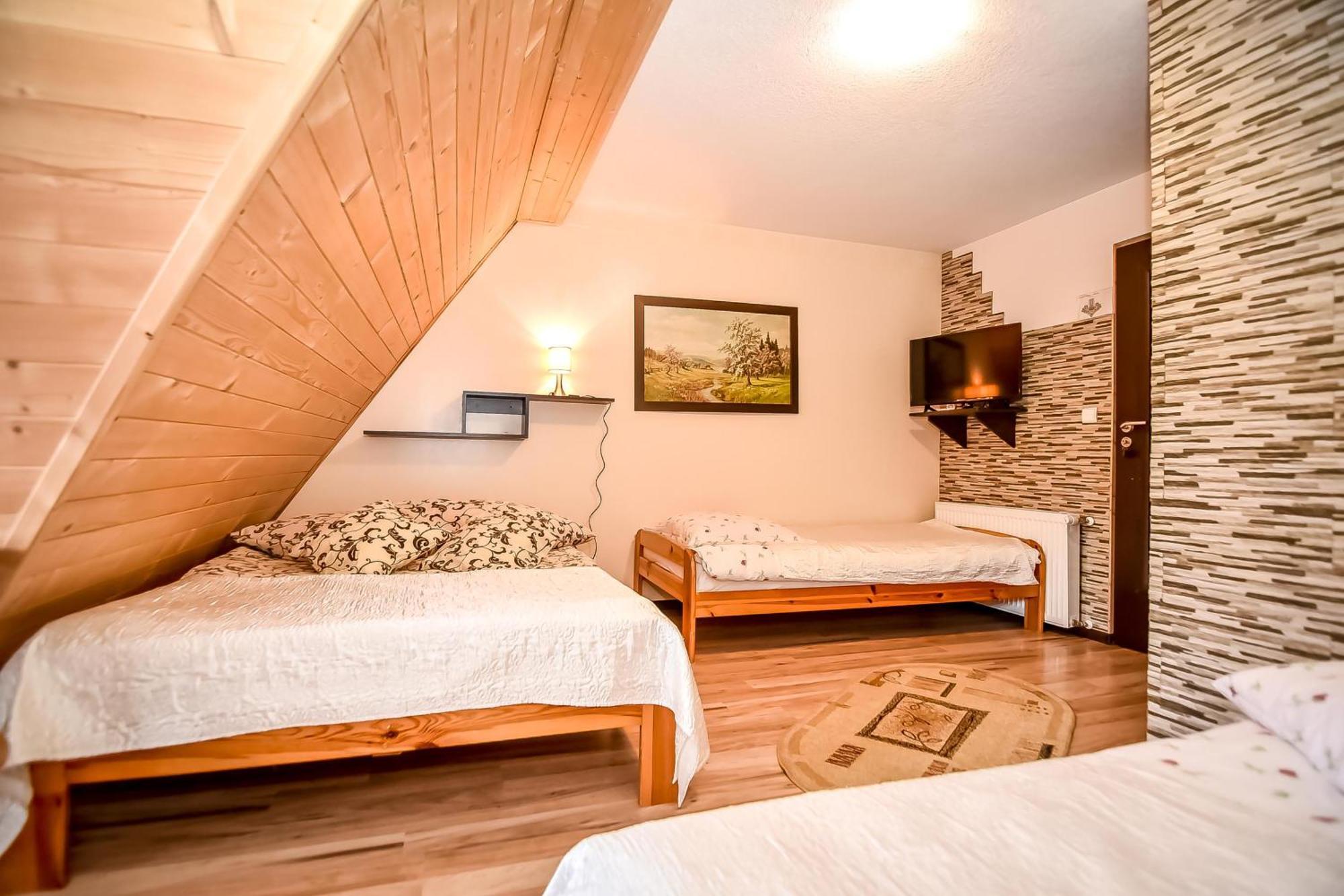 Ciukrowa Chatka Sauna & Jacuzzi Poronin Esterno foto