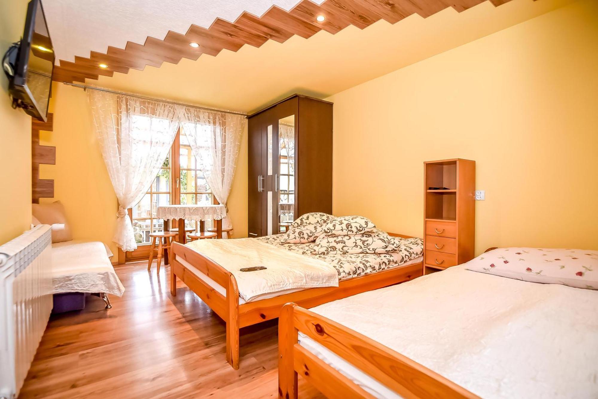 Ciukrowa Chatka Sauna & Jacuzzi Poronin Esterno foto
