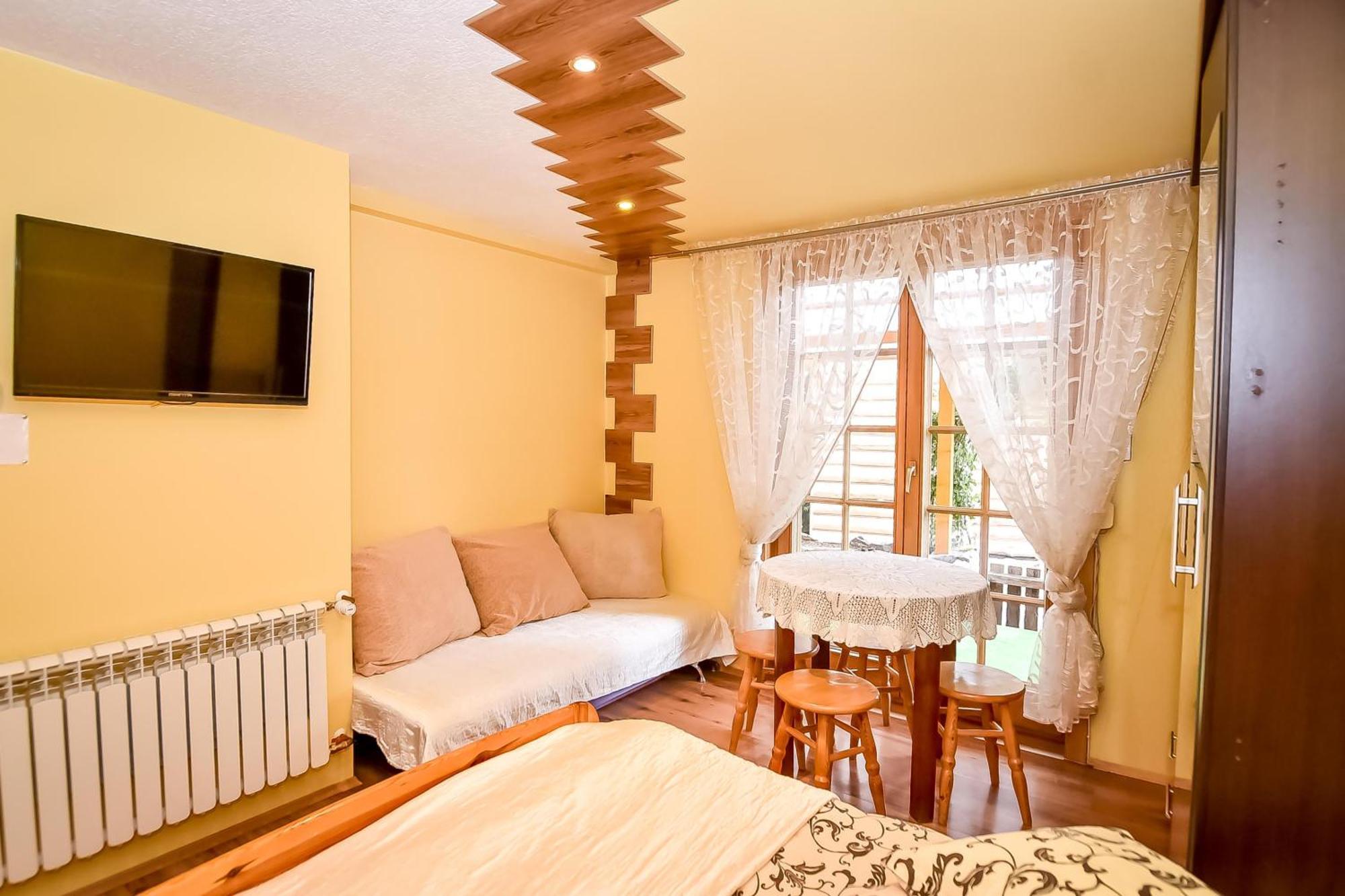 Ciukrowa Chatka Sauna & Jacuzzi Poronin Esterno foto