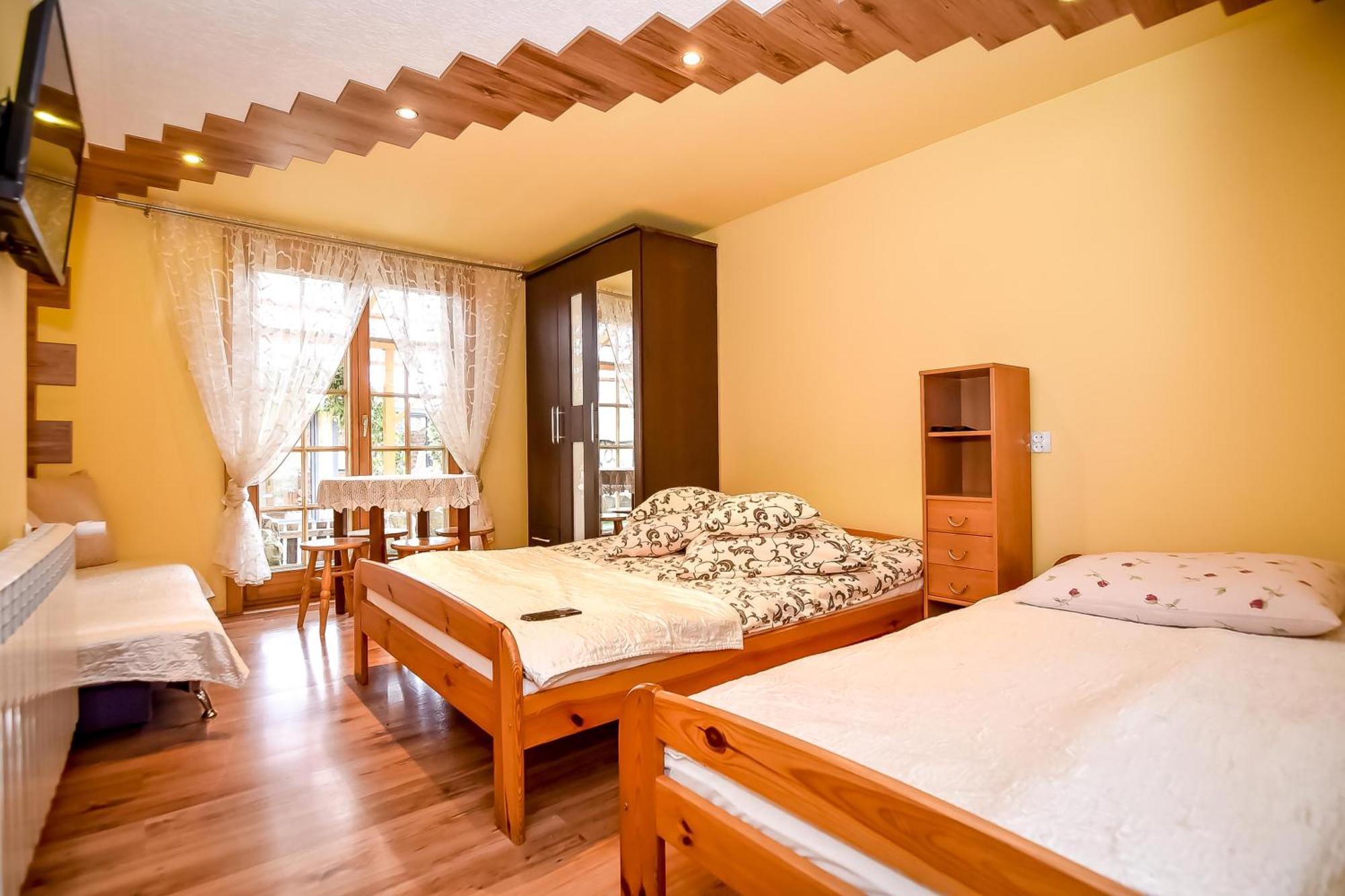 Ciukrowa Chatka Sauna & Jacuzzi Poronin Esterno foto