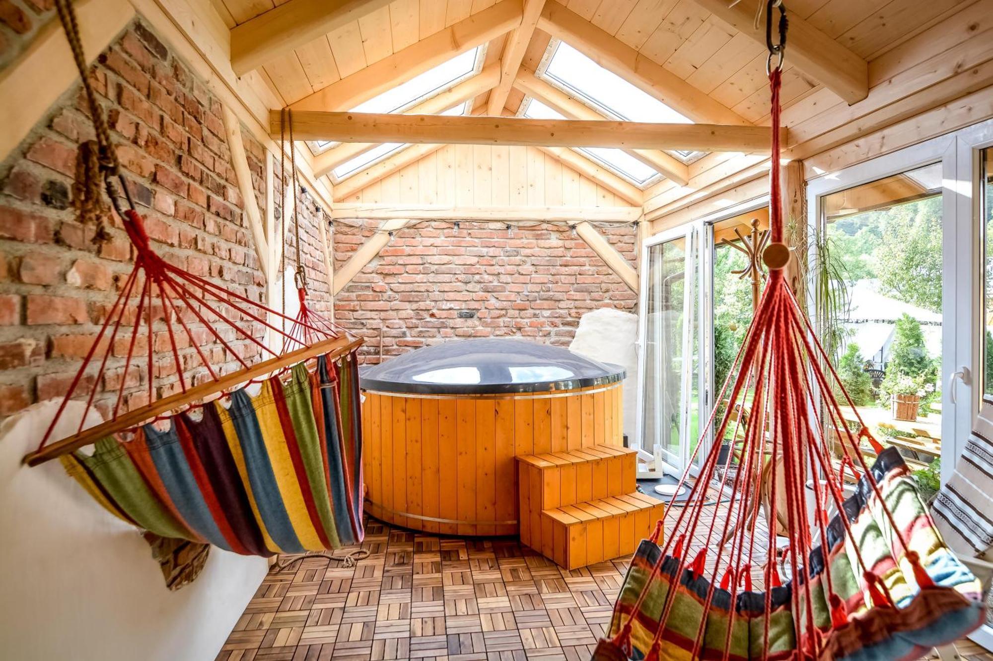 Ciukrowa Chatka Sauna & Jacuzzi Poronin Esterno foto